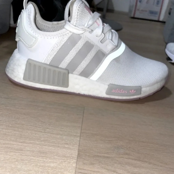 adidas Shoes - WOMENS ADIDAS NMD R1 WHITE/GREY/ PINK RUNNING SHOES SIZE 6